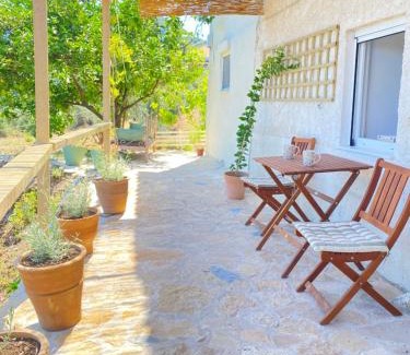 Aleimmatades House | Experience Local Life at Dinateli House in Corfu