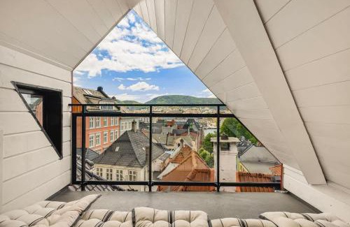 Bergen City Centre House | Explore Dinbnb Homes: Steps from Bryggen for Unforgettable Stays