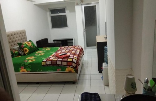 Gunung Putri Hotel | Cozy Dinda Apartment at Gunung Putri Square for Families