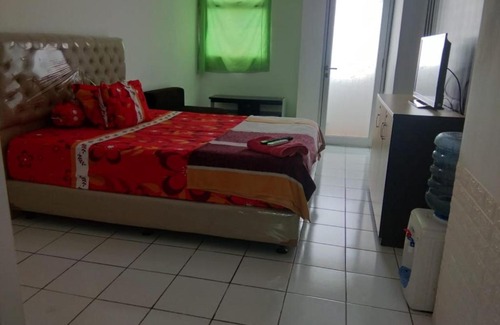 Gunung Putri Hotel | Cozy Dinda Apartment at Gunung Putri Square for Families