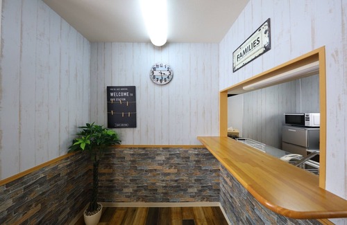 Chikusa Ward Apartment | Inviting Terrace Dining & Family-Friendly Amenities in Nagoya