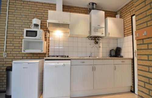Stramproy House | Dine & Unwind Vacation Spot, cleaning included