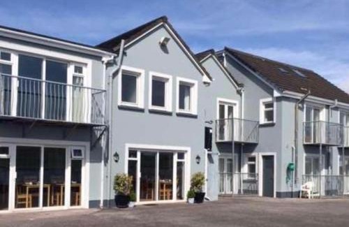 Dingle House | Cozy Dingle Harbour Nights - Ideal for Families