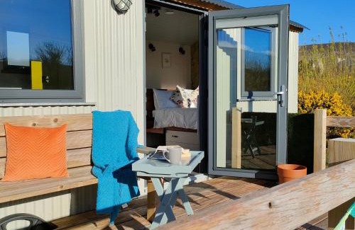Annascaul Other | Experience Nature at DANÚ Shepherd's Hut with Hot Tub