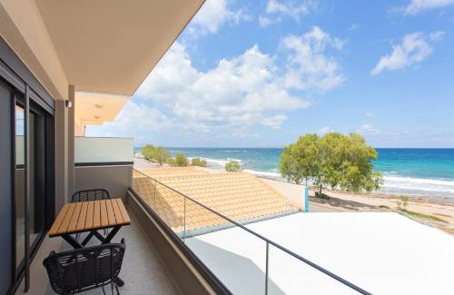 Anissaras Apartment | Bright Dione Seaside Apartments: Child-Friendly Escape