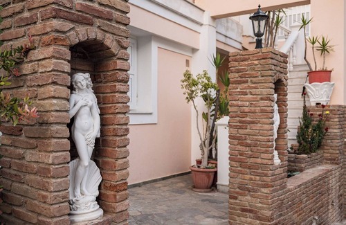 Samos Apartment | Dioni, Central Luxury Apartment in Samos Town