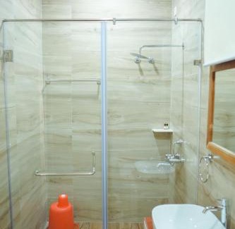 Bolpur Hotel | Dip Holidays: Family-Friendly Hotel with Pool & Dining Options