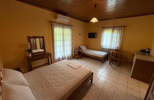 Dodoni House | Idyllic Dipla Sto Potami: Riverfront Retreat with Pool