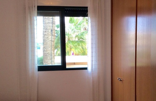 Molinell Apartment | Direct Beach Access: Relax by the Ocean This Summer