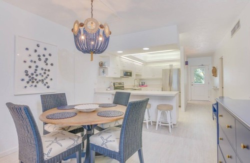 Sanibel Condo | Unforgettable Gulf Front Views with Pool and Spa Access