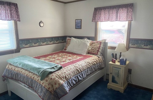 Acton House | Scenic Lakefront Escape with Ocean View Near Beaches