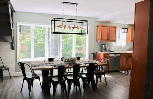 Hadley House | Book Your Dream Summer Getaway With Ocean Views!