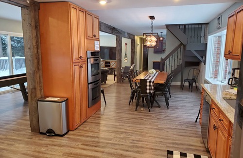 Hadley House | Book Your Dream Summer Getaway With Ocean Views!