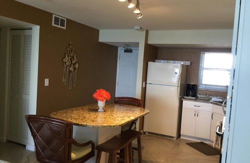 Daytona Beach Condo | Oceanfront 2-Bedroom Condo with Pool & Spa Access