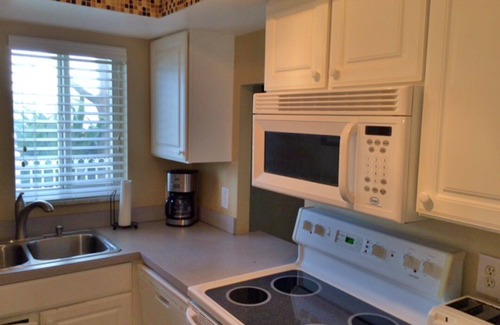 Deerfield Beach Condo | Oceanfront Haven: Breathtaking Views & Serene Pool Access