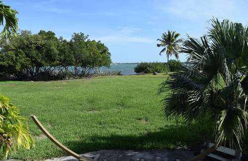 Little Torch Key Cottage | Oceanfront Cottage with Sunrise Views and Pet-Friendly Perks
