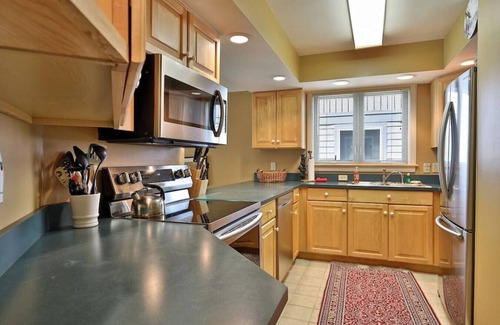 Ludlow Condo | Direct Ski Access at Solitude Condo with Family-Friendly Amenities