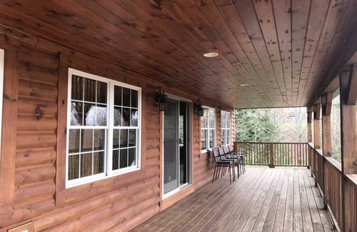 Colebrook House | Adventure Awaits: Direct Trail Access & Ocean Views