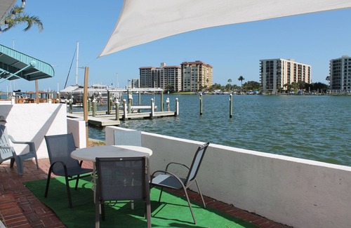 Bay Esplanade Villa | Direct Waterfront 2-Bedroom Villa with Ocean View & Kitchen