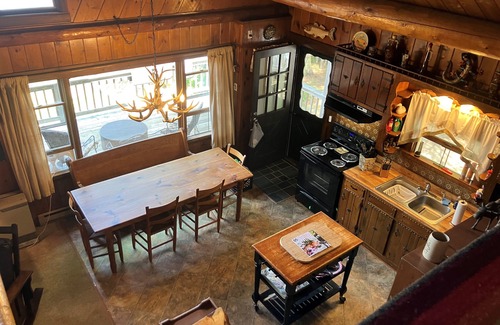 Conway Cabin | Waterfront Log Cabin with Mountain Views and Pet-Friendly Amenities