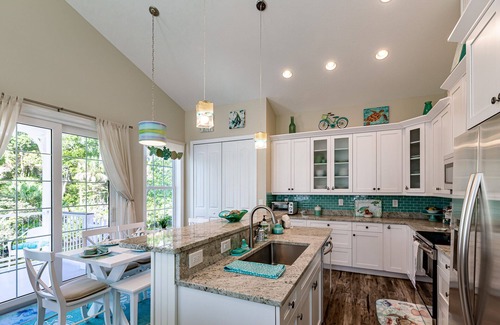 Weeki Wachee Gardens House | Idyllic Weeki Wachee Riverfront with Ocean View & Spa