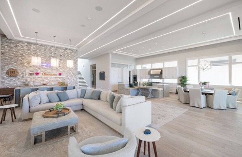 Bonita Springs House | Beachfront Haven with Pool and Spa - Guest Rated 10/10