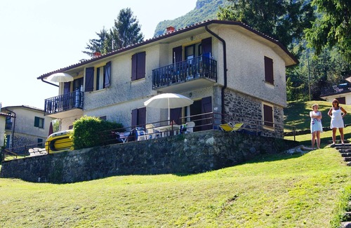 Idro Apartment | Scenic Lakeside Retreat with Panoramic Views & Great Amenities