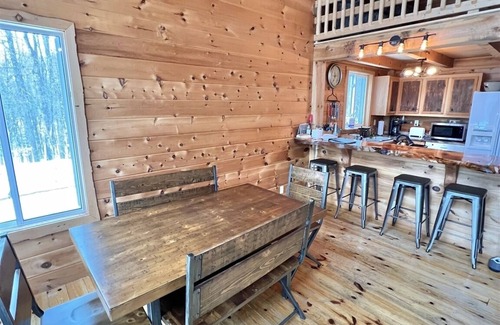 Hiram House | Riverside Retreat with Pool and Pet-Friendly Amenities