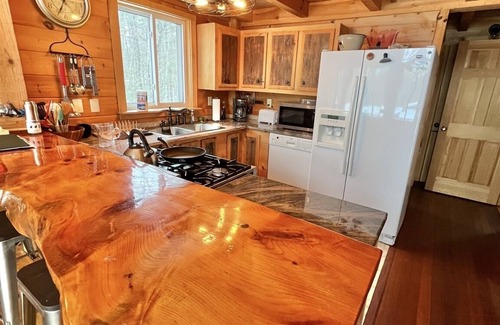 Hiram House | Riverside Retreat with Pool and Pet-Friendly Amenities