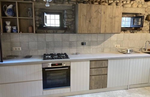 Pomonte Cottage | Oceanfront Independent Stone House with Spa & Pool Amenities