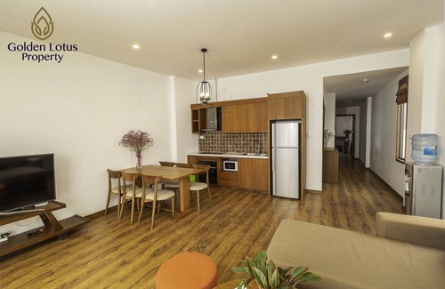 Quang An Apartment | Scenic 2-Bedroom Apartment with Balcony & West Lake Views