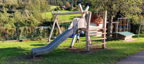 Biederbach House | Dischhof