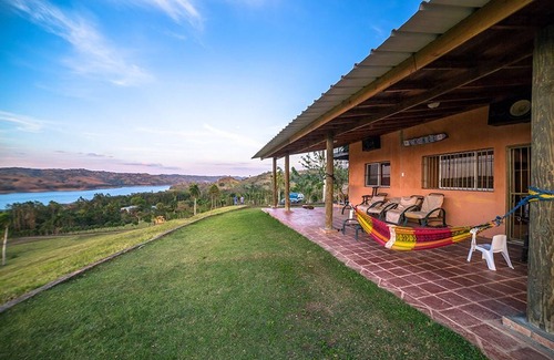 Yaque Arriba Apartment | Reconnect with Family: Weekend Lake Getaway Awaits