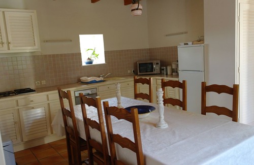 Plounevez-Lochrist House | Guest Rated 10/10: Modern House Near Sea and Countryside