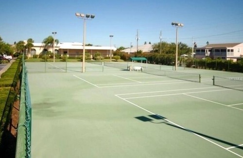St. Pete Beach Condo | Beachfront Condo with Pool and Spa - Rated 10/10 by Guests