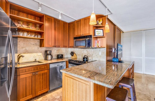 Honokowai Condo | Oceanfront Retreat: Guest Rated 10/10 with Full Ocean View