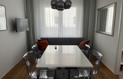 Eisenach Apartment | Unwind at discovAIR Eisenach - Family-Friendly with Netflix