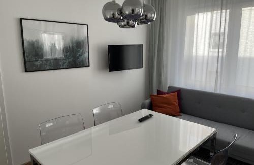 Eisenach Apartment | Unwind at discovAIR Eisenach - Family-Friendly with Netflix