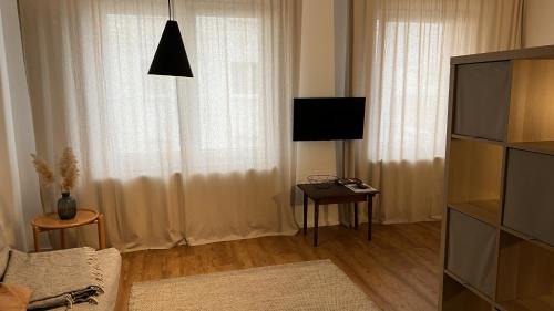 Eisenach Apartment | Comfortable discovAIR Eisenach Apartment with Pool & Netflix