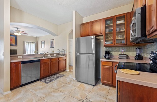 Poinciana House | Family-Friendly Escape Near Disney, Universal & Sea World