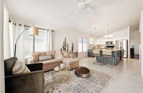 Desert Ridge Villa | Chic Desert Retreat with Spa, Pool & Mini Golf Awaits