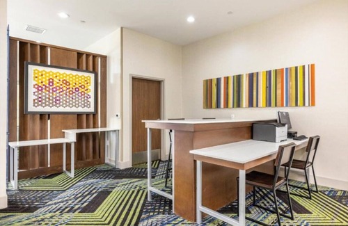 South San Jose House | Experience New Rooms in Downtown San Jose with Spa & Hot Tub