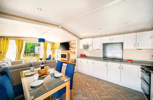 Carlisle House | Relax and Enjoy at Our Pet-Friendly Luxury Lodge