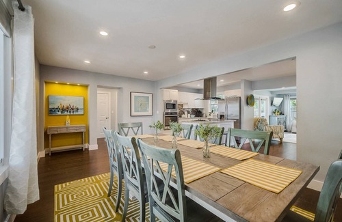 Paver Park House | Discover Hacienda del Sol: Pet-Friendly, Walkable Sarasota