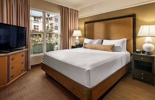 Gainey Village Villas Resort | Enjoy Inviting Suites in Gainey Ranch AZ with Free Breakfast