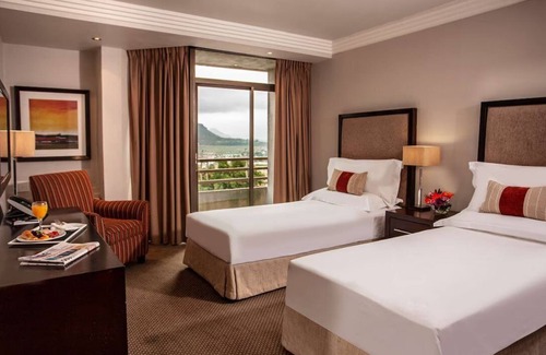Maseru Hotel | Experience Kingdom of the Sky: Spa, Pool & Free Parking