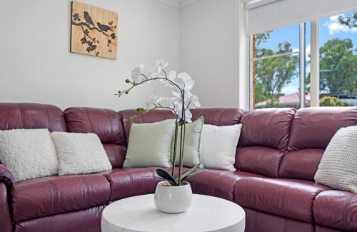 Mount Annan House | Explore Mount Annan: 6-BR House with Family-Friendly Perks