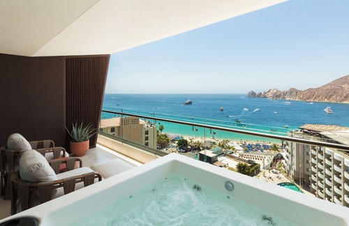 El Medano Ejidal Apartment | Experience Oceanfront Bliss with Pools, Spa & Pet-Friendly Fun!
