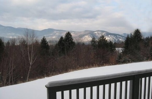 Intervale Condo | Serene NH Retreat with Lake Views and Private Pool