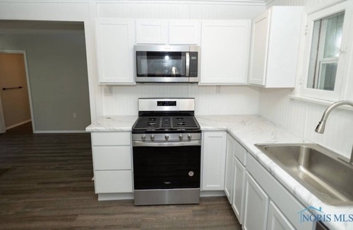 Findlay House | Discover Findlay: Ocean View Retreat with Pool and Spa